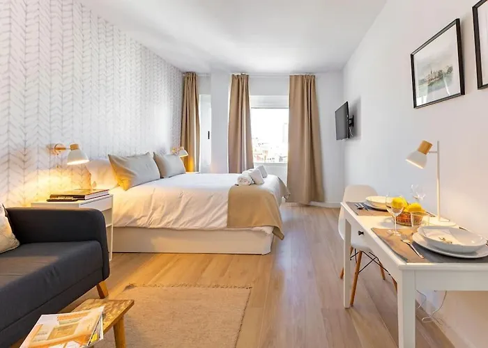 New Suite Reformada Con Excelente Ubicacion