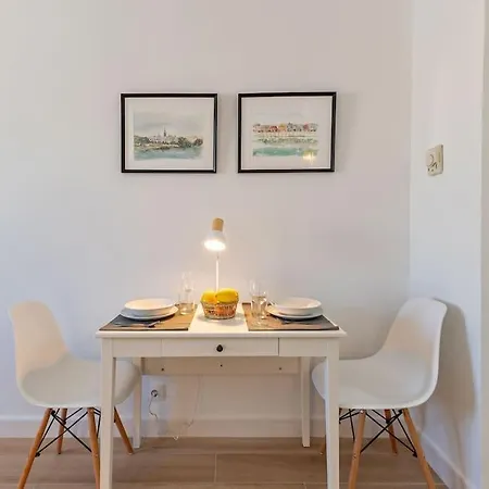 New Suite Reformada Con Excelente Ubicacion Seville Exterior photo