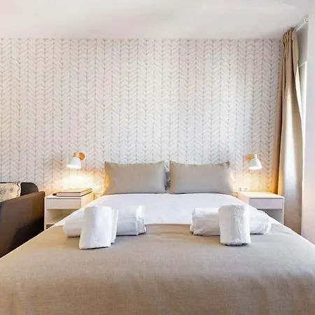New Suite Reformada Con Excelente Ubicacion Seville Exterior photo