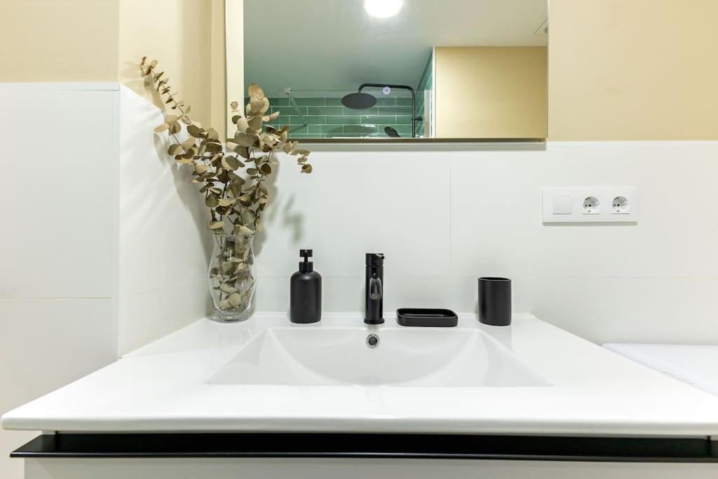 Apartament New Reformada Con Excelente Ubicacion *