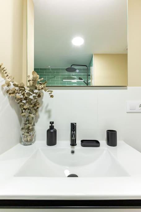 Apartament New Reformada Con Excelente Ubicacion Sevilla